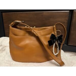 Coach Vintage Shoulder Bag – Camel